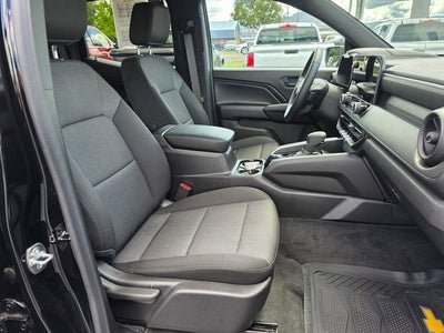 2025 Chevrolet Colorado WT/LT