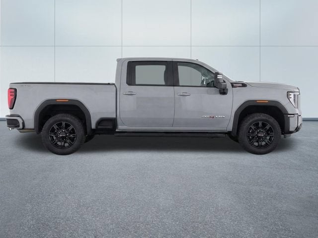 2025 GMC Sierra 3500 HD AT4