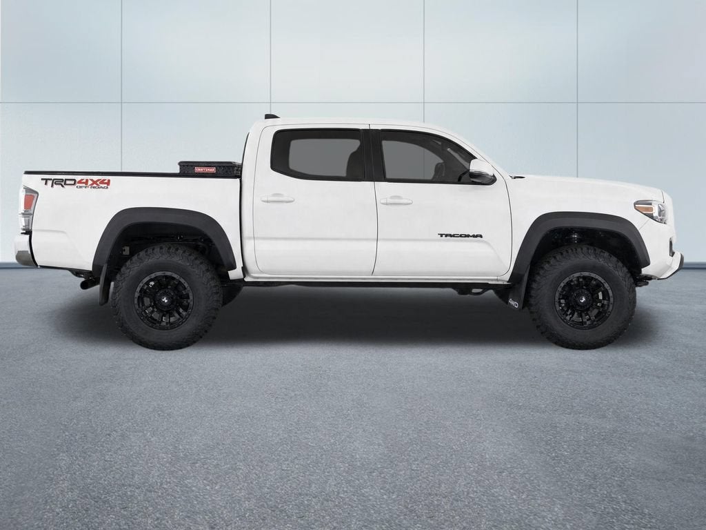 2022 Toyota Tacoma 4WD SR5