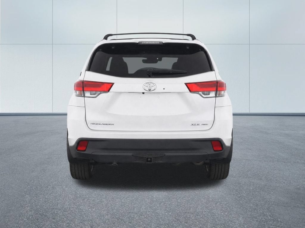 2019 Toyota Highlander SE